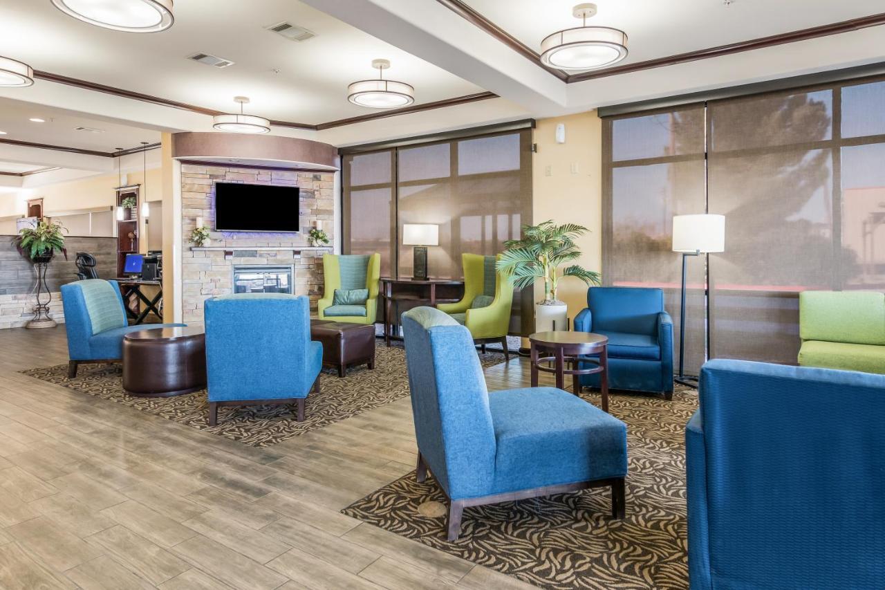 פורט סטוקטון Comfort Suites מראה חיצוני תמונה