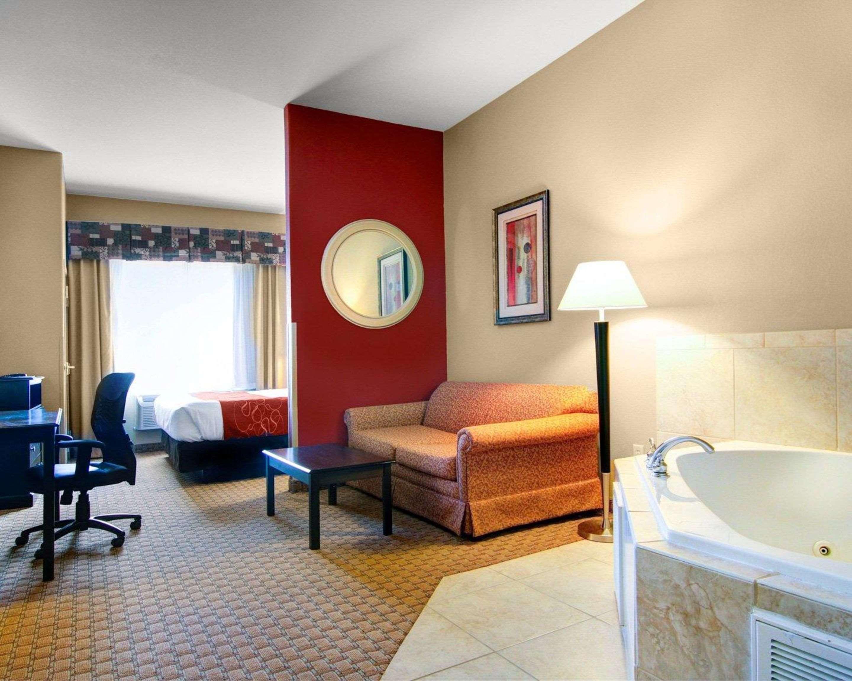 פורט סטוקטון Comfort Suites מראה חיצוני תמונה