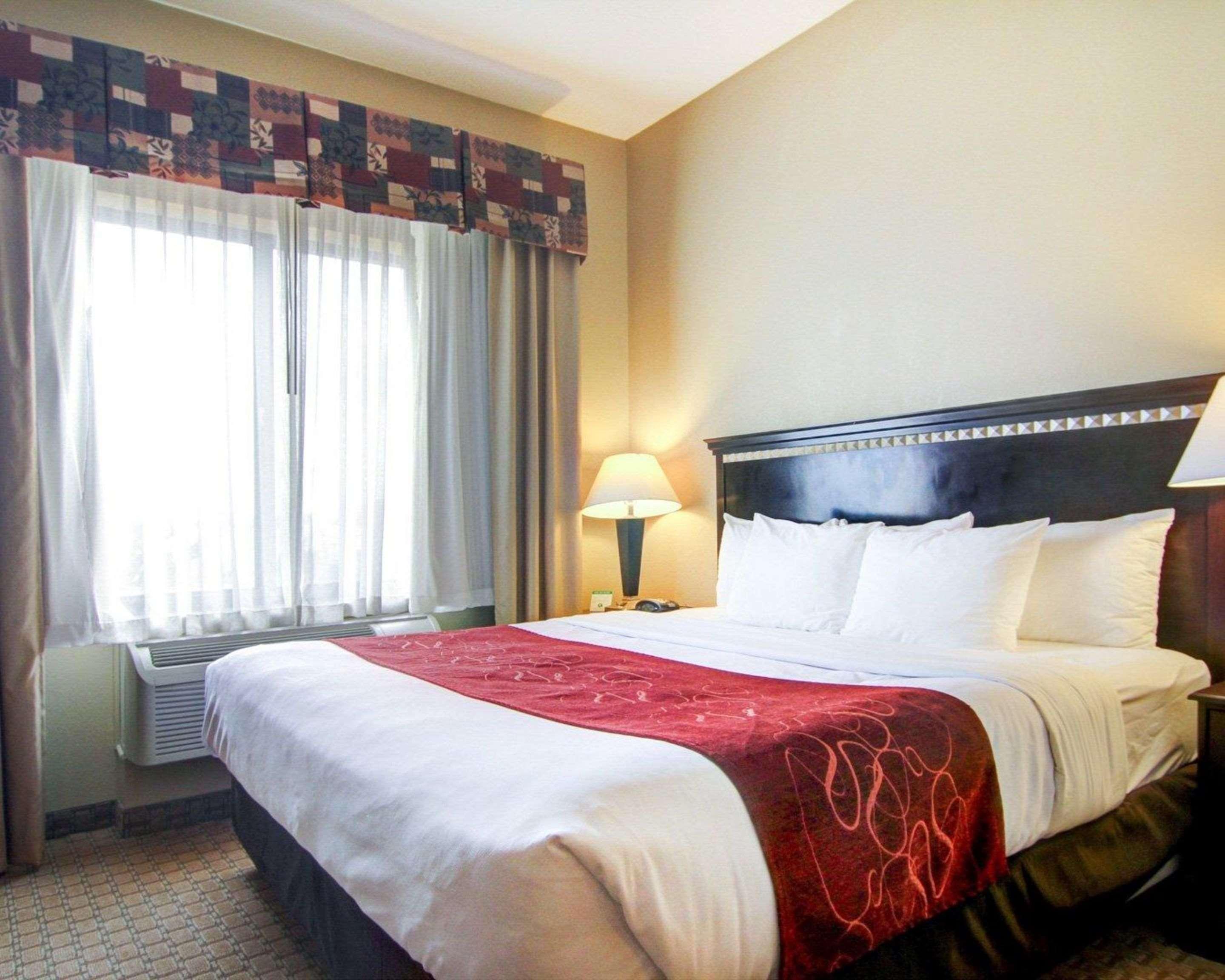 פורט סטוקטון Comfort Suites מראה חיצוני תמונה