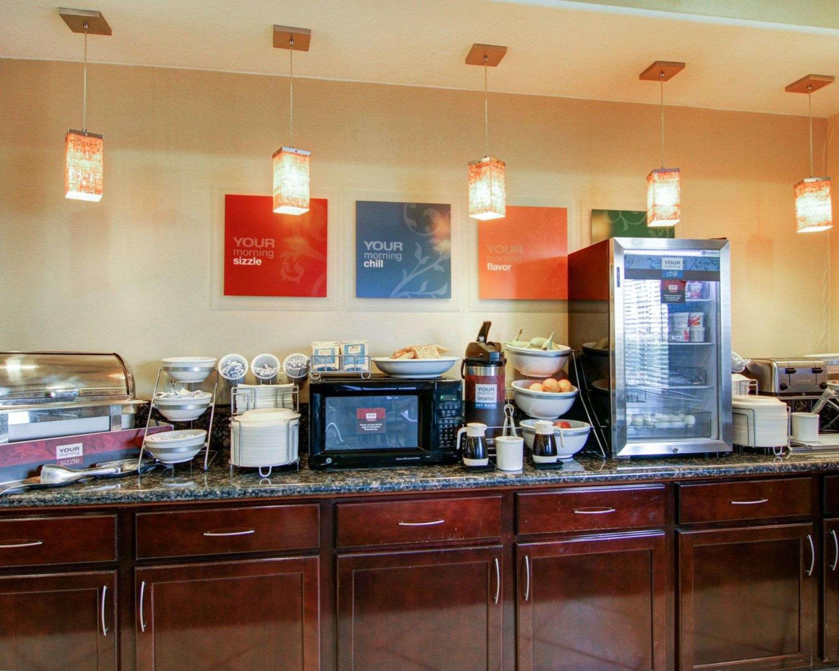 פורט סטוקטון Comfort Suites מראה חיצוני תמונה