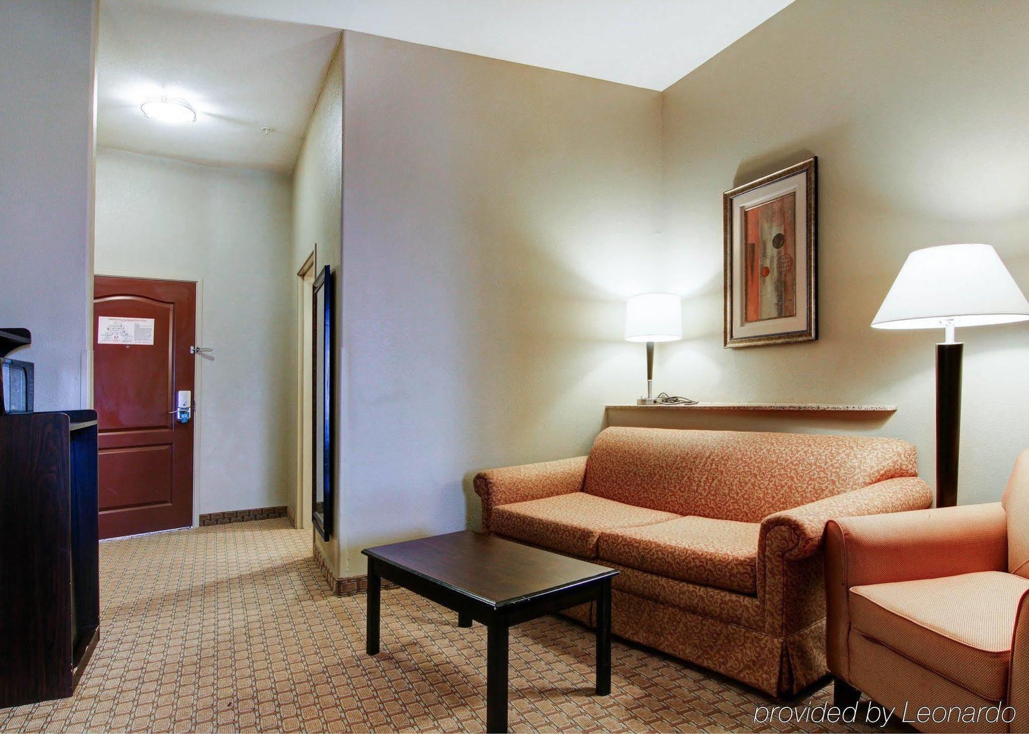 פורט סטוקטון Comfort Suites מראה חיצוני תמונה